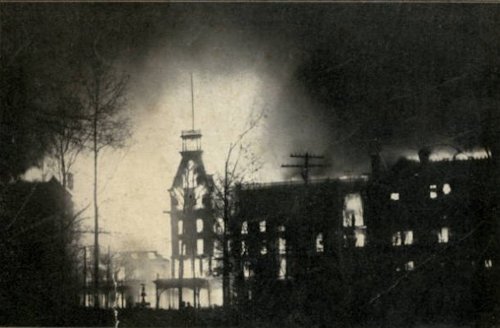 Battle Creek Sanitarium burning to rubble